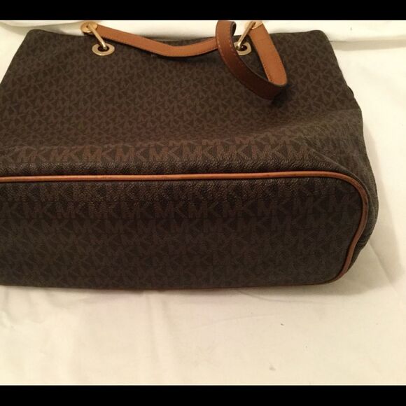 MICHAEL KORS LARGE ZIPPER TOTE MK LOGO SIGNATURE RAVEN - Picture 14 of 16